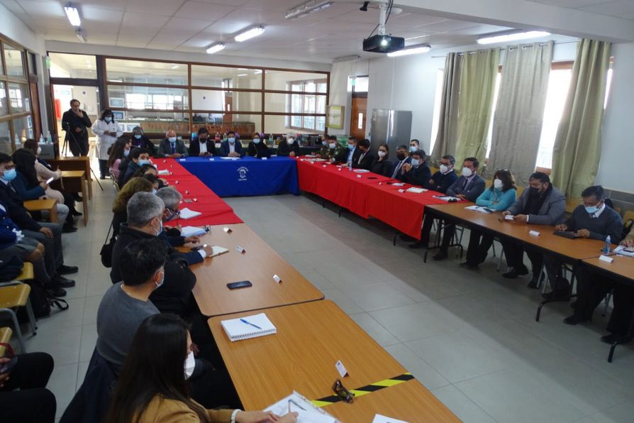 Avanza trabajo mancomunado en pro de la seguridad en los establecimientos educacionales de Calama