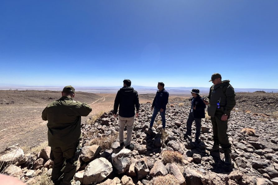 <strong>Continúa el trabajo para cerrar pasos no habilitados utilizados  para cometer delitos en la frontera de la provincial El Loa</strong>