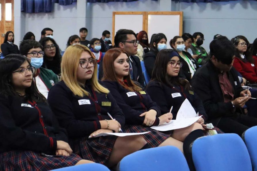 Primer Cabildo: Niñas, niños y adolescentes dialogaron sobre salud mental en Calama