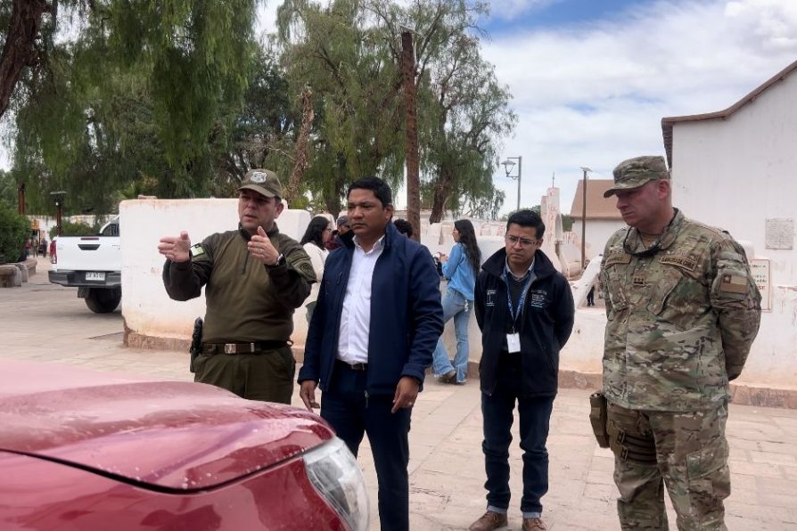 Ley de infraestructura crítica: Dos personas heridas en procedimiento que permitió recuperar dos camionetas robadas que intentaban traspasar la frontera hacia Bolivia