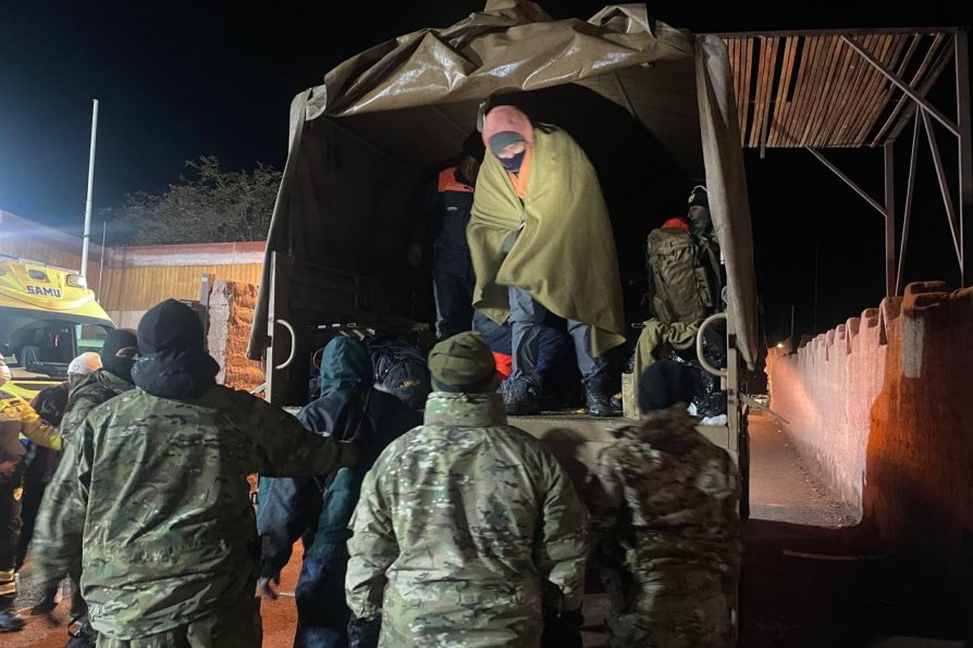 Exitoso rescate de 59 personas atrapadas en la ruta 27Ch tras intenso operativo bajo la nieve