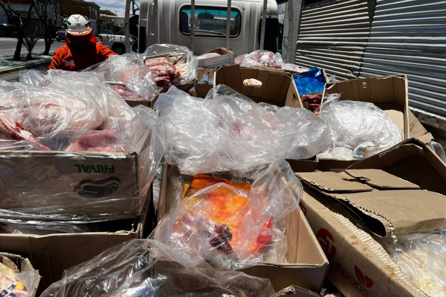 Descubren casa que operaba como bodega clandestina de carne en Calama: más de una tonelada incautada, cigarrillos de contrabando y especies protegidas
